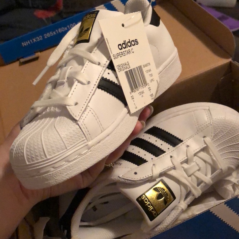 Adidas superstar originals - Picture 2 of 4